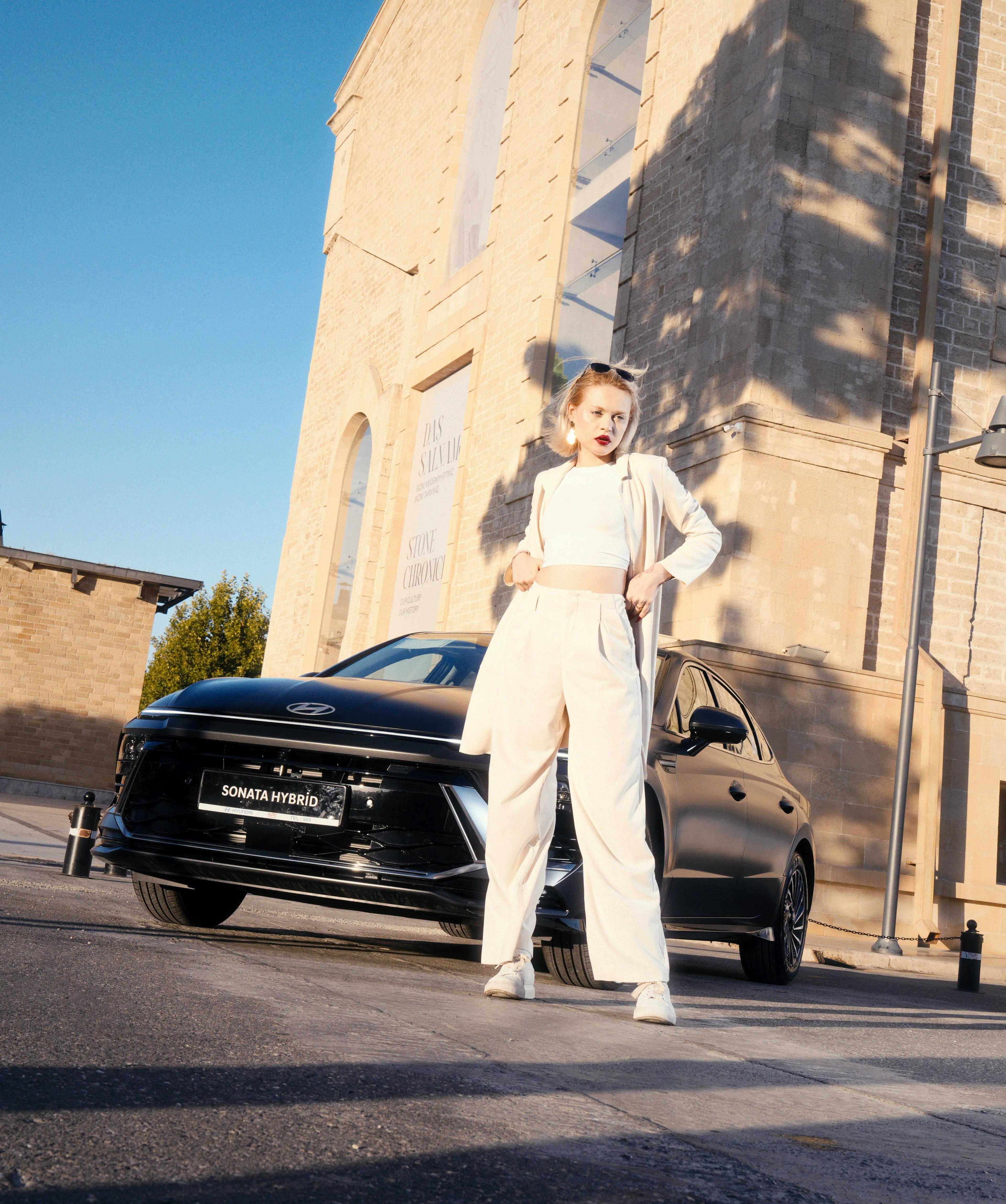 Hyundai: Elegance Manifesto of a Sedan